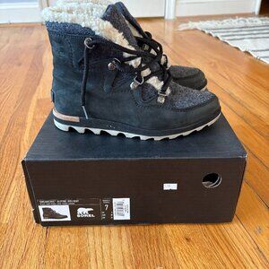 Sorel Sneakchic Alpine boot - size 7